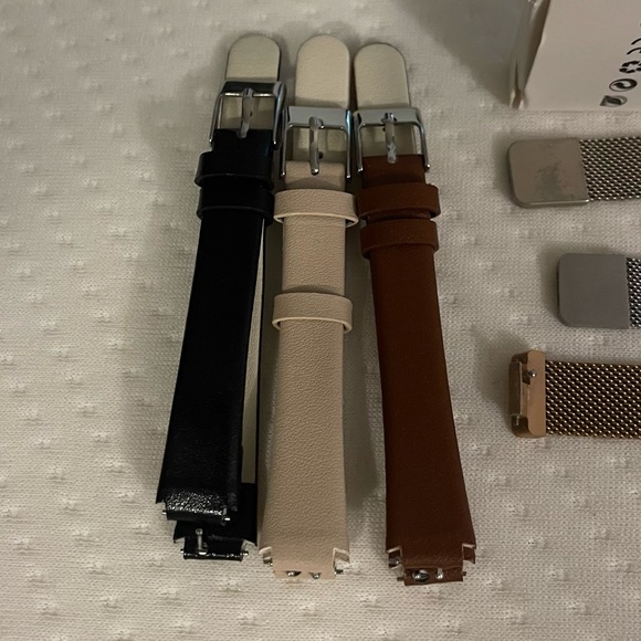 Inspire HR Silicone Strap Smart Watch - Picture 5 of 6